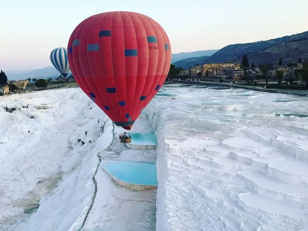 Pamukkale Day Tour with Hot Air Balloon from Antalya