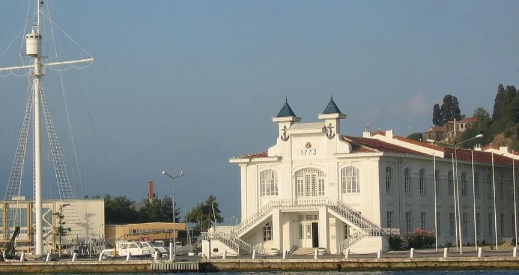 Day Trip by Private Boat to the Istanbul Islands (Büyükada-Heybeliada) and Eminönü Tour on 8 August 2026