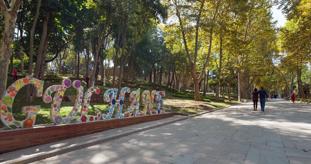 İSTANBUL TARİHİ YARIMADA TOPKAPI-AYASOFYA-YEREBATAN-SULTANAHMET-GÜLHANE TURU 2 AĞUSTOS 2026