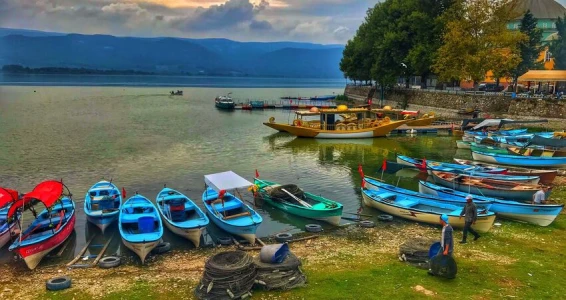 BURSA CUMALIKIZIK,GÖLYAZI,ULUBAT GÖLÜ,TRİLYE,MUDANYA TURU -9 AĞUSTOS 2026
