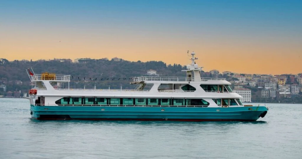 İSTANBUL BOĞAZDA TEKNE TURU ORTAKÖY VENEZİA OUTLET AVM TURU 4 EKİM 2026