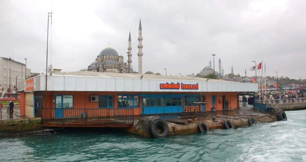 İSTANBUL BOĞAZDA TEKNE TURU ORTAKÖY VENEZİA OUTLET AVM TURU 4 EKİM 2026