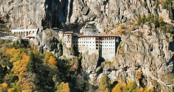 BAŞTAN BAŞA KARADENİZ VE BATUM TURU 17-23 AĞUSTOS 2026