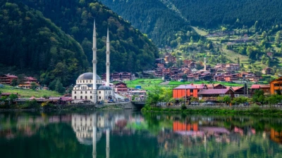 Uçaklı Butik Karadeniz Masalı: Yaylalar ve Batum Turu