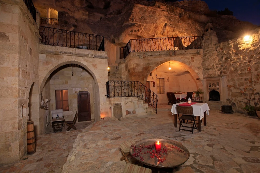 2-Day Cappadocia Tour from Antalya with Balloon Ride