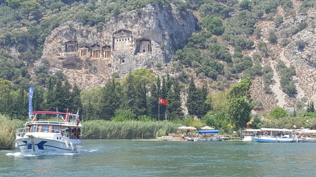 Dalyan Boat Trip with Mud Baths and Turtle Beach from Dalyan