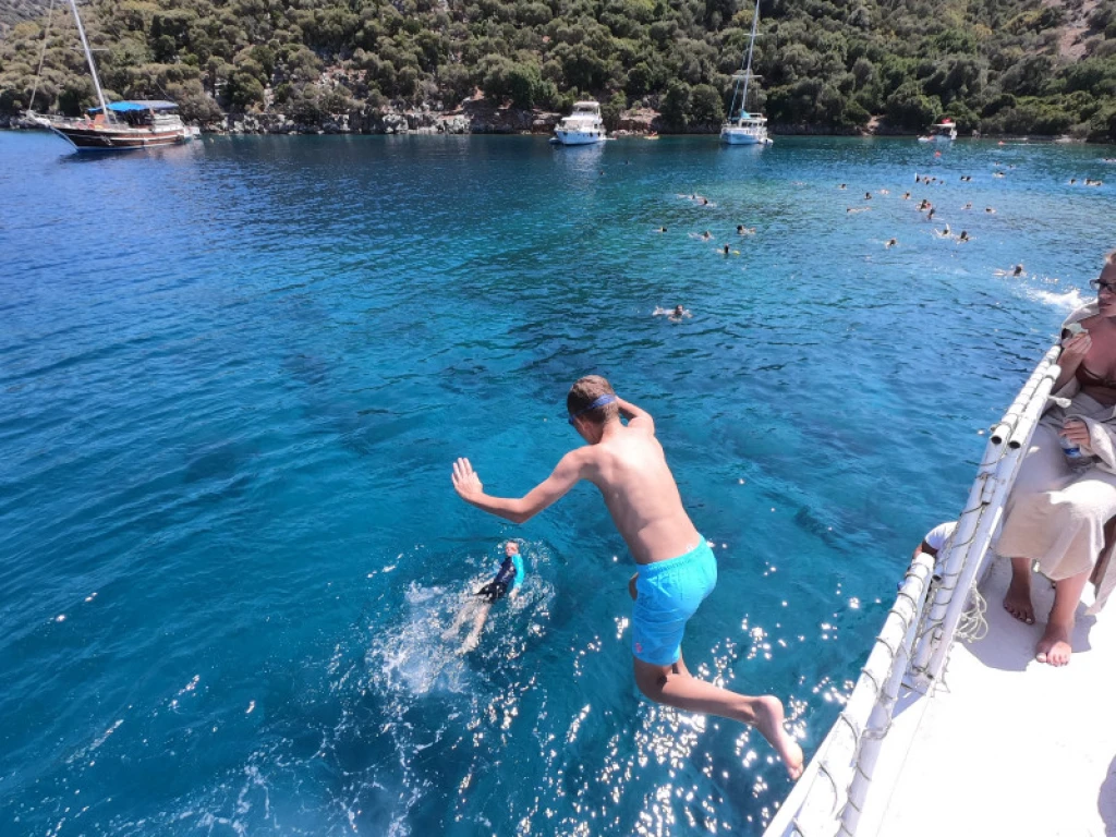 Gocek 12 Islands Cruise with Lunch & Transfer from Sarıgerme