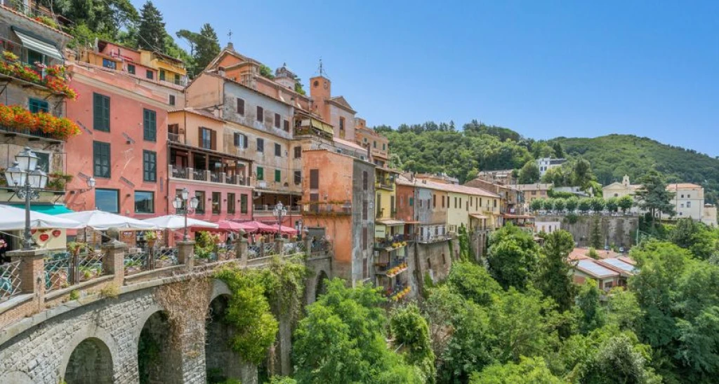 İzmir Çıkışlı Büyük İtalya & Amalfi Kıyıları Turu (Napoli - Milano)