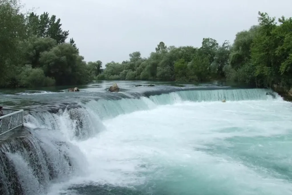 Side Cabrio Bus Nature & Culture Tour with Green Canyon Cruise