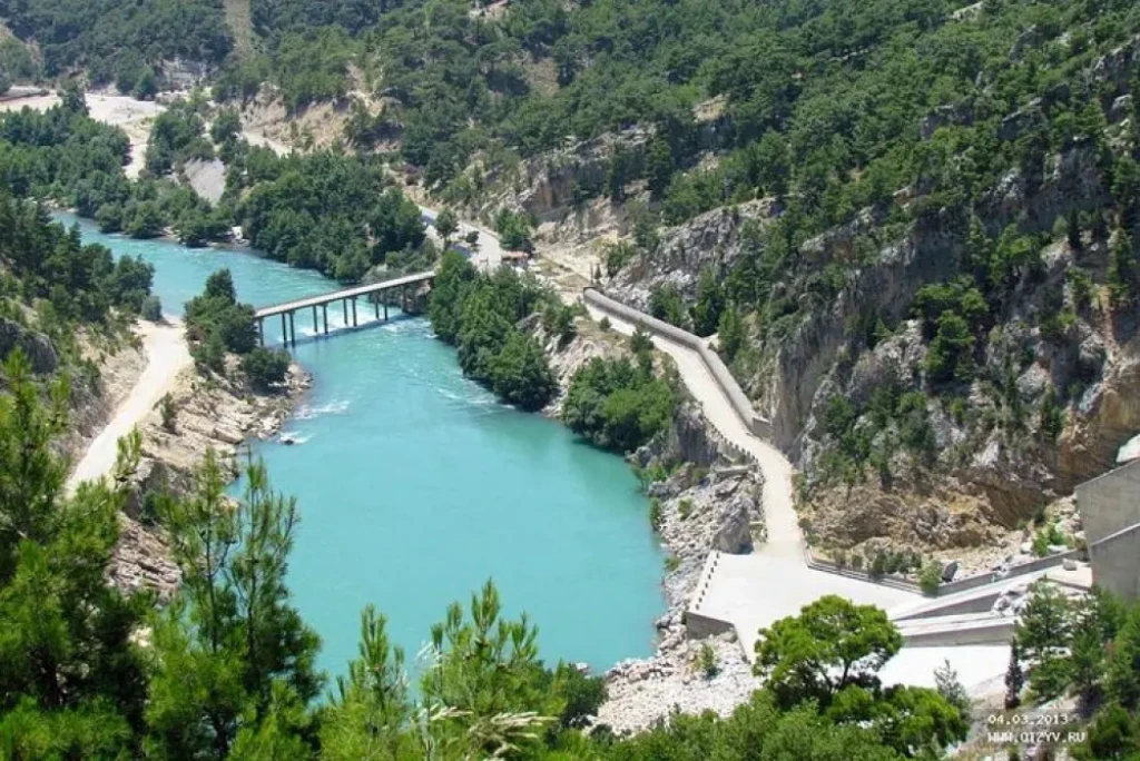 Side Cabrio Bus Nature & Culture Tour with Green Canyon Cruise