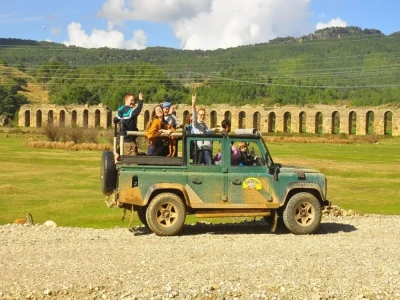 Side Jeep Safari, Green Canyon Boat Trip & Lunch