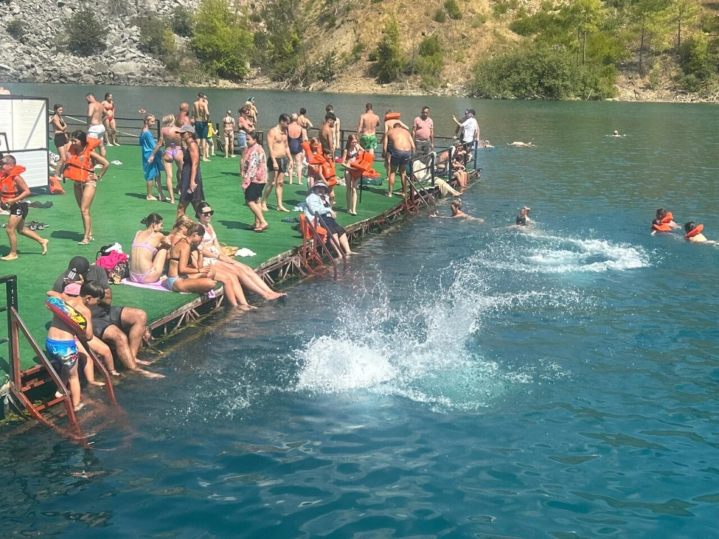 Green Canyon Boat Trip with Lunch & Soft Drinks from Side