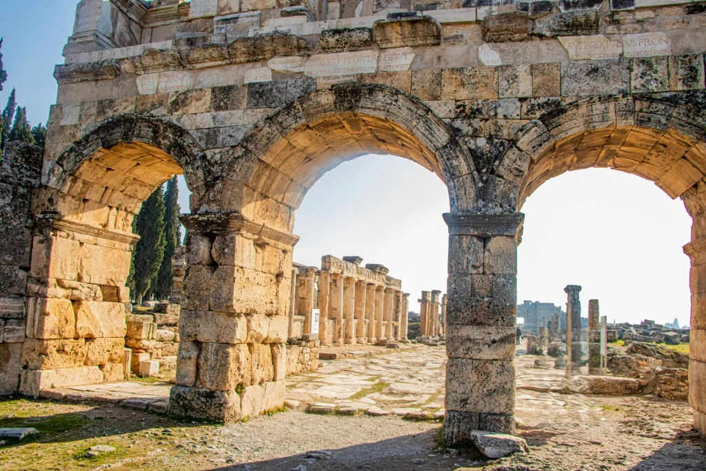 Side to Pamukkale Tour: Cotton Castle & Hierapolis Day Trip