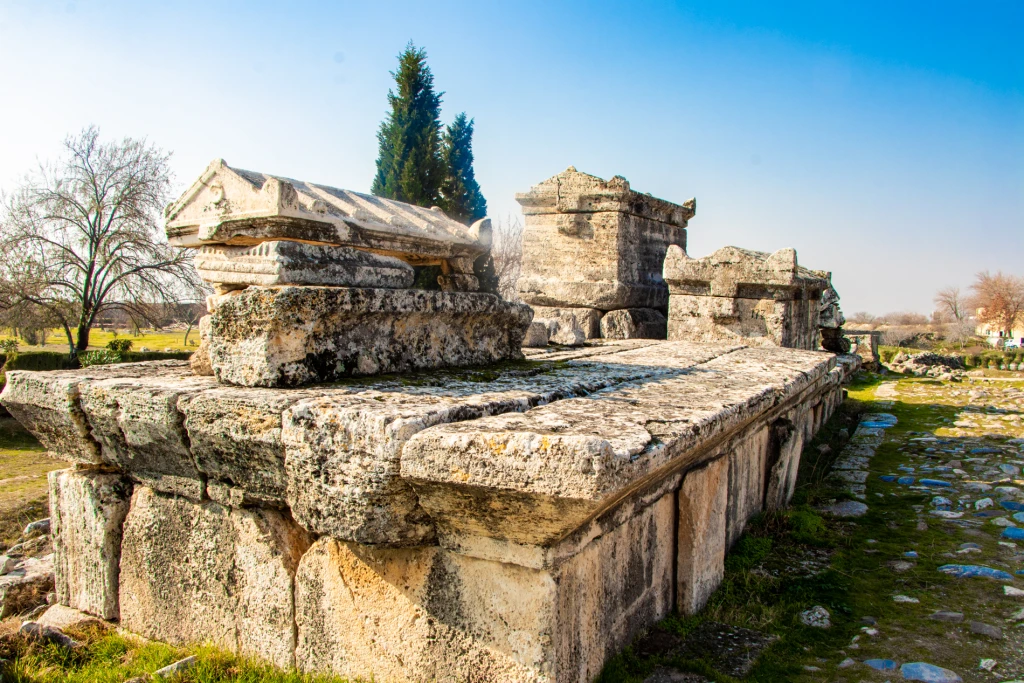 Side to Pamukkale Tour: Cotton Castle & Hierapolis Day Trip
