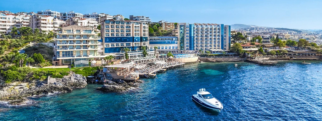 Charisma De Luxe Hotel