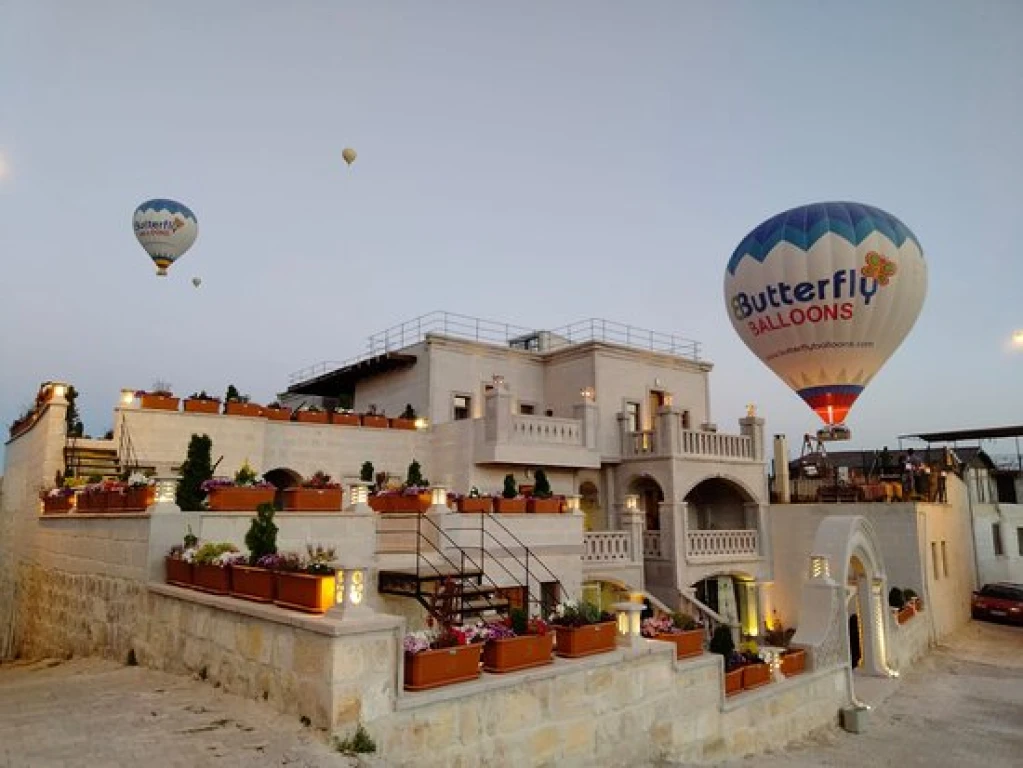 suite in grotta sotterranea hotel