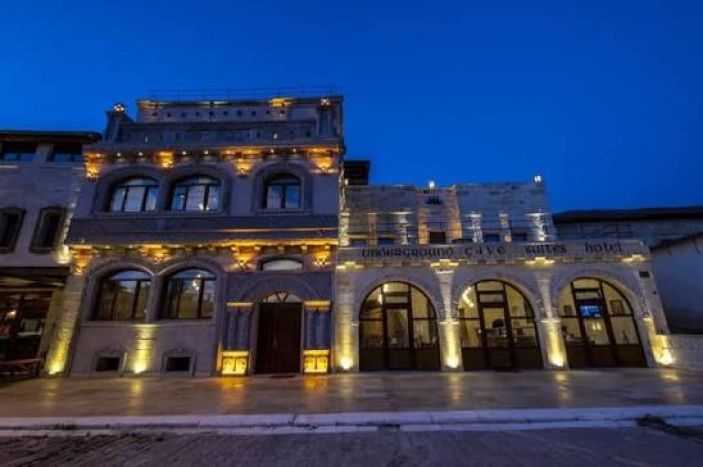 suite in grotta sotterranea hotel