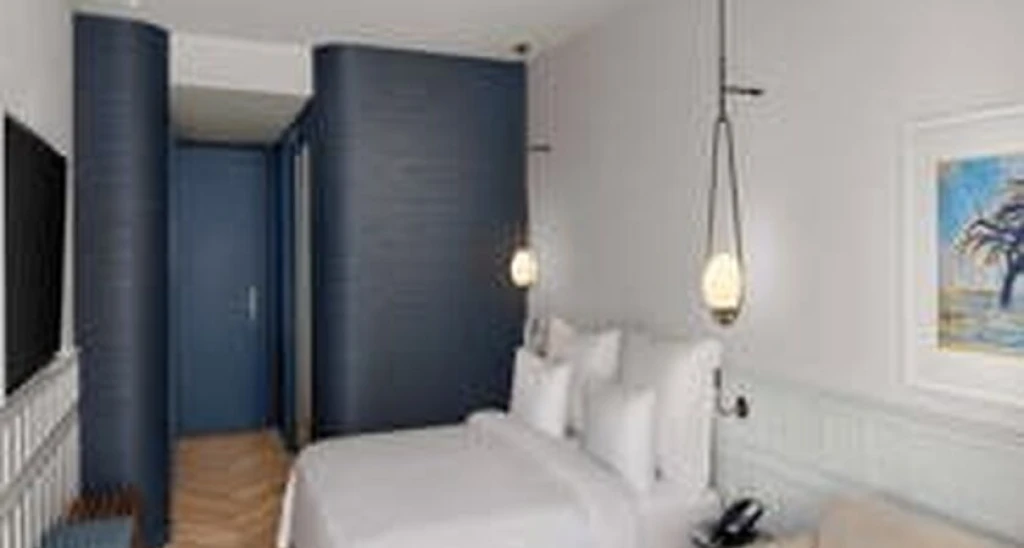 Akra V Hotel