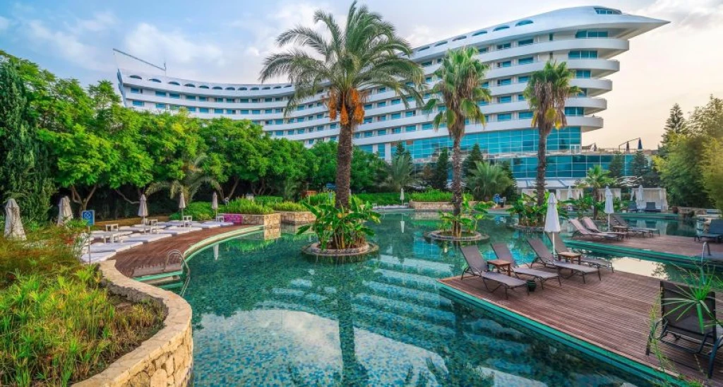 Concorde Deluxe Resort Hotel