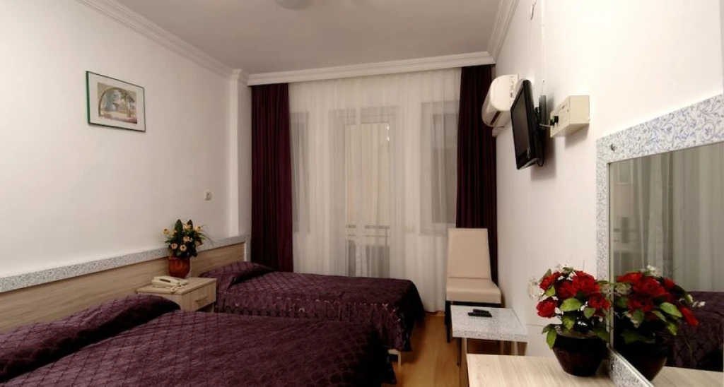 Lara Diamond Hotel