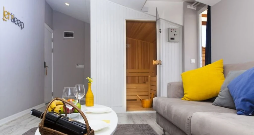 Let`stay Hotel