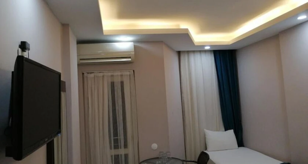 Luna Hotel