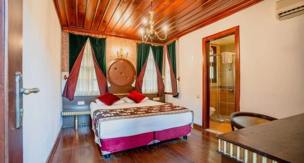 Mediterra Art Hotel