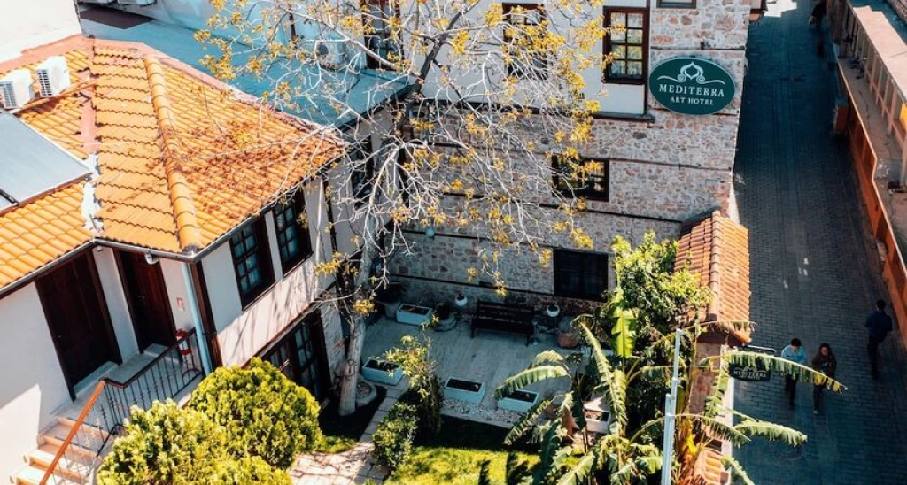 Mediterra Art Hotel