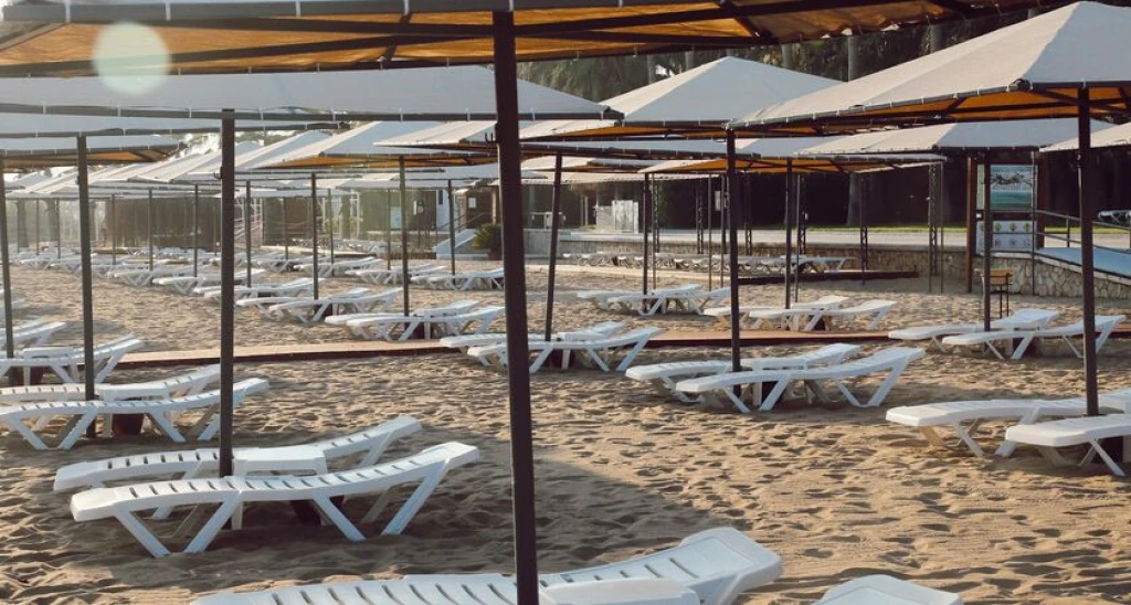 MIRAMARE BEACH HOTEL