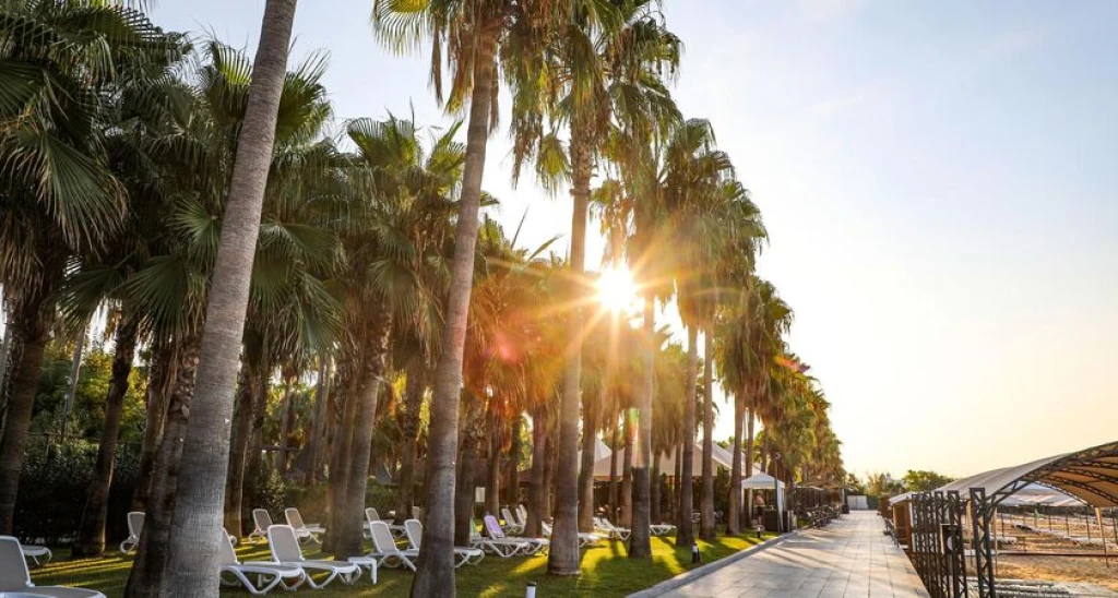 MIRAMARE BEACH HOTEL