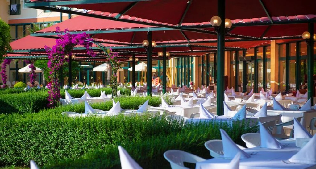 Miramare Queen Hotel
