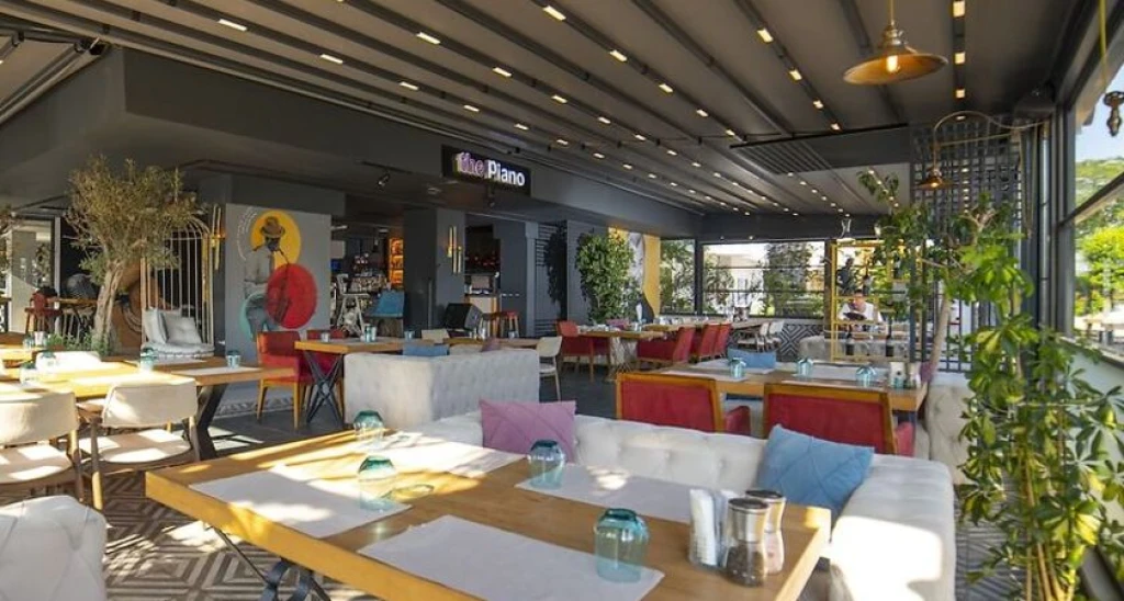 Nebilux Hotel