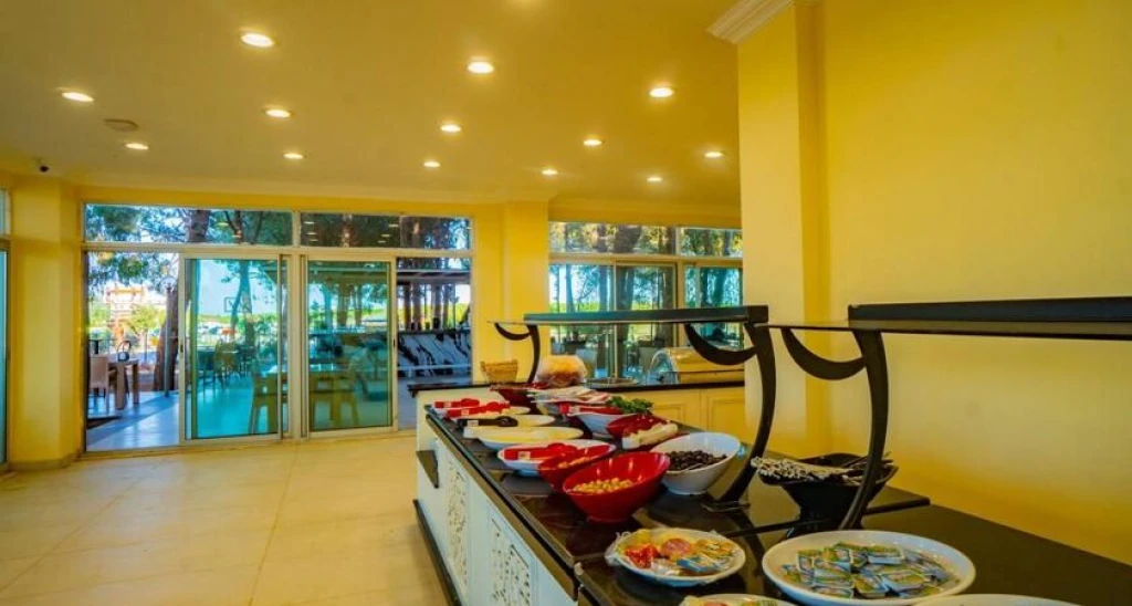Prenses Sealine Beach Hotel