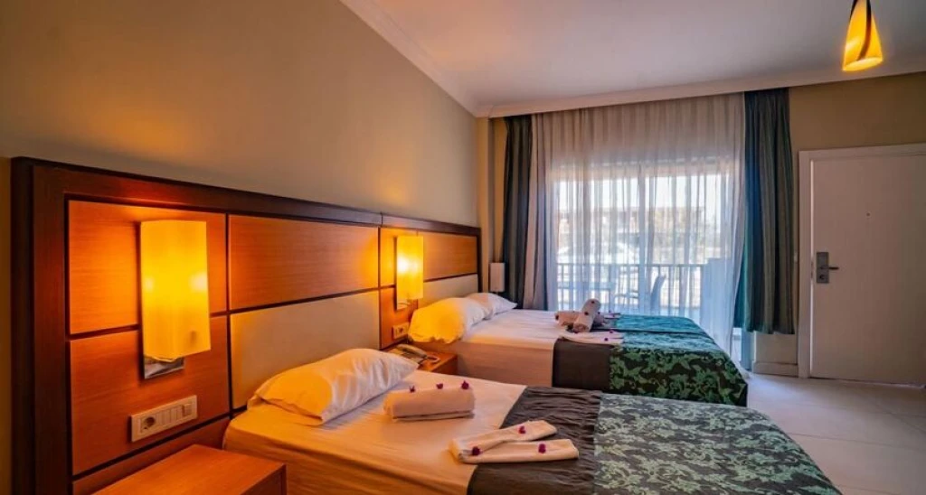 Prenses Sealine Beach Hotel