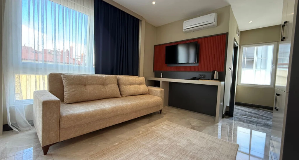 Sky Luxe Hotel