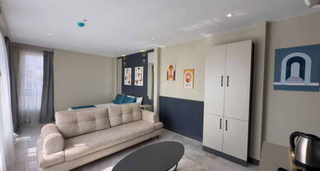 Sky Luxe Hotel