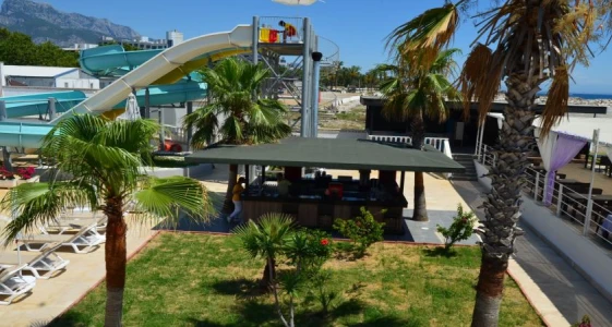 Sl La Perla Hotel