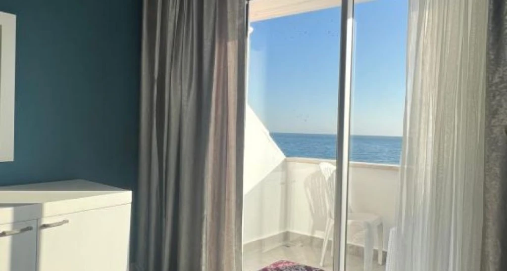 Sl La Perla Hotel