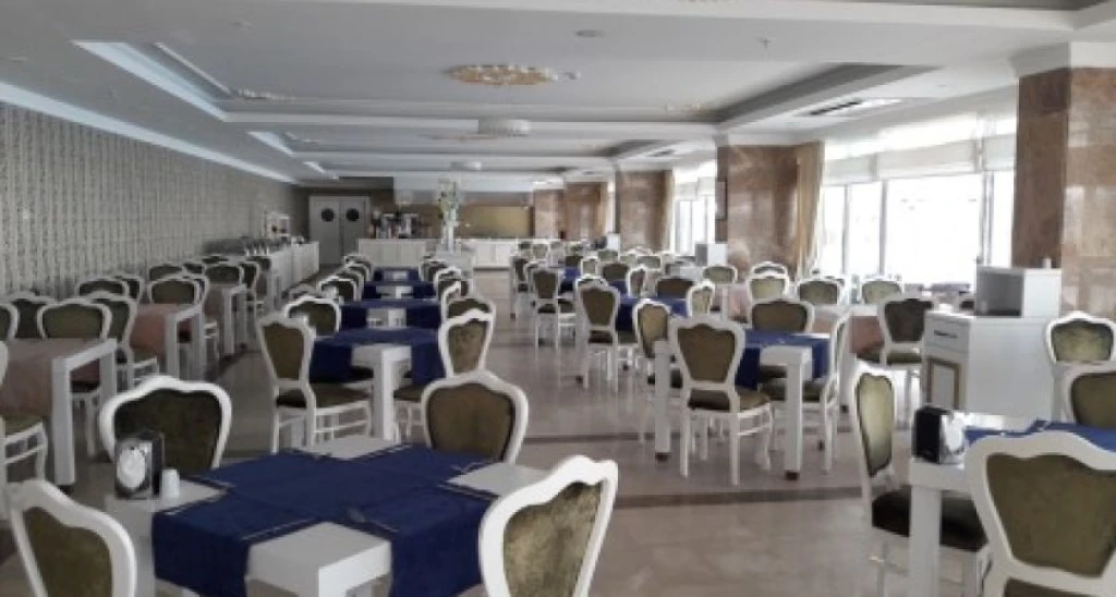 Sl La Perla Hotel