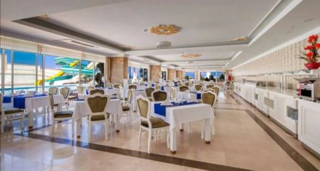 Sl La Perla Hotel