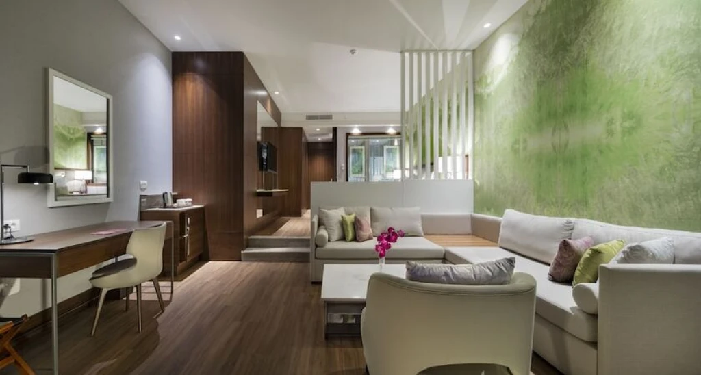Trendy Lara Hotel