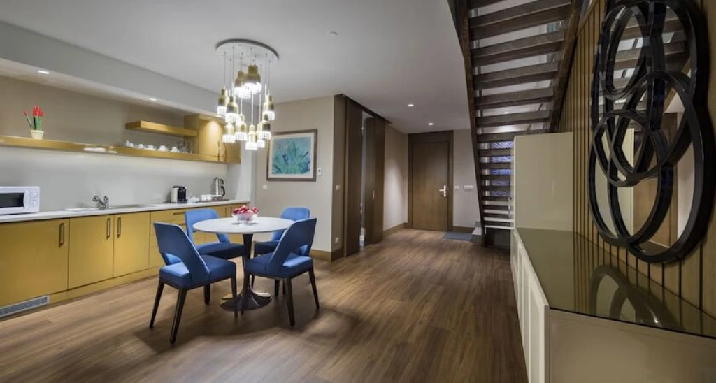 Trendy Lara Hotel