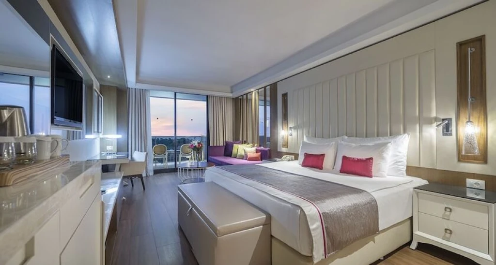 Trendy Lara Hotel
