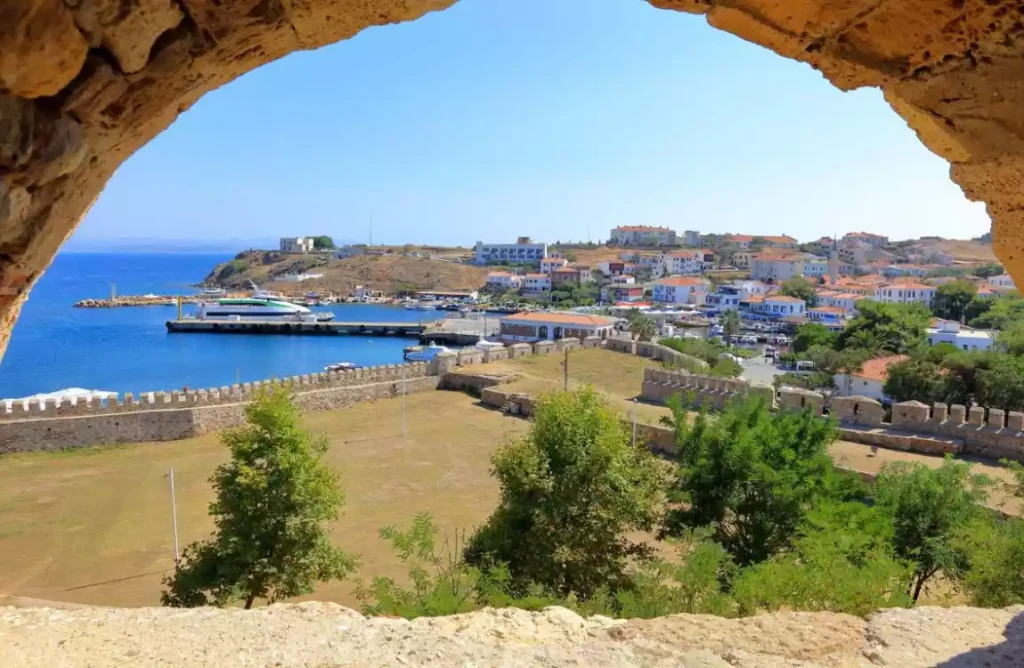 Bozcaada Assos Ayvalık Cunda Turu / 1 Gece Otel Konaklamalı