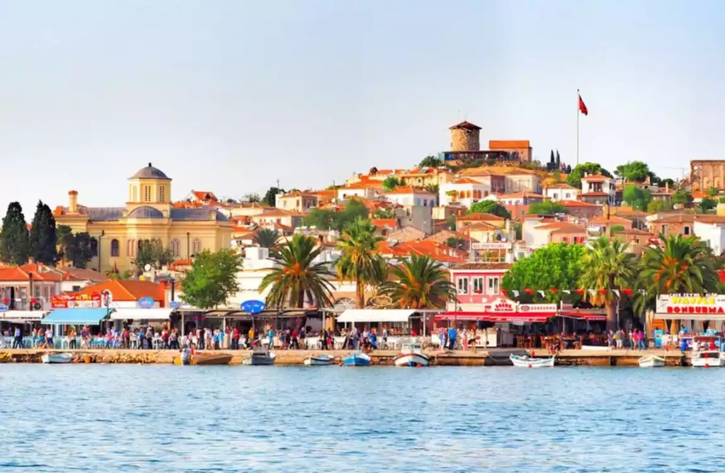 İzmir Kuşadası Çeşme Alaçatı Ayvalık Turu / 2 Gece Otel Konaklamalı