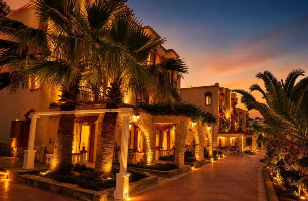 Phoenix Sun Hotel | 4 Gece Konaklama | İstanbul , Bursa Ve İzmir Hareketli