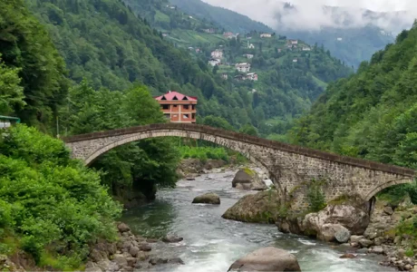 Karadeniz Yaylalar Ve Batum Turu / 3 Gece Otel Konaklamalı / İstanbul Çıkışlı