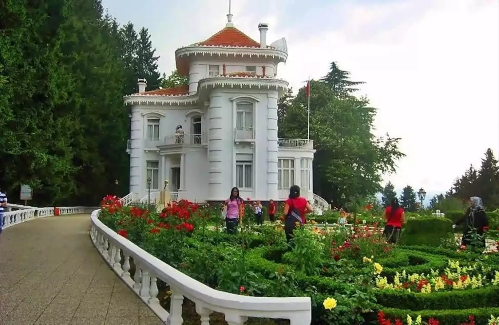Karadeniz Yaylalar Ve Batum Turu / 3 Gece Otel Konaklamalı / İstanbul Çıkışlı