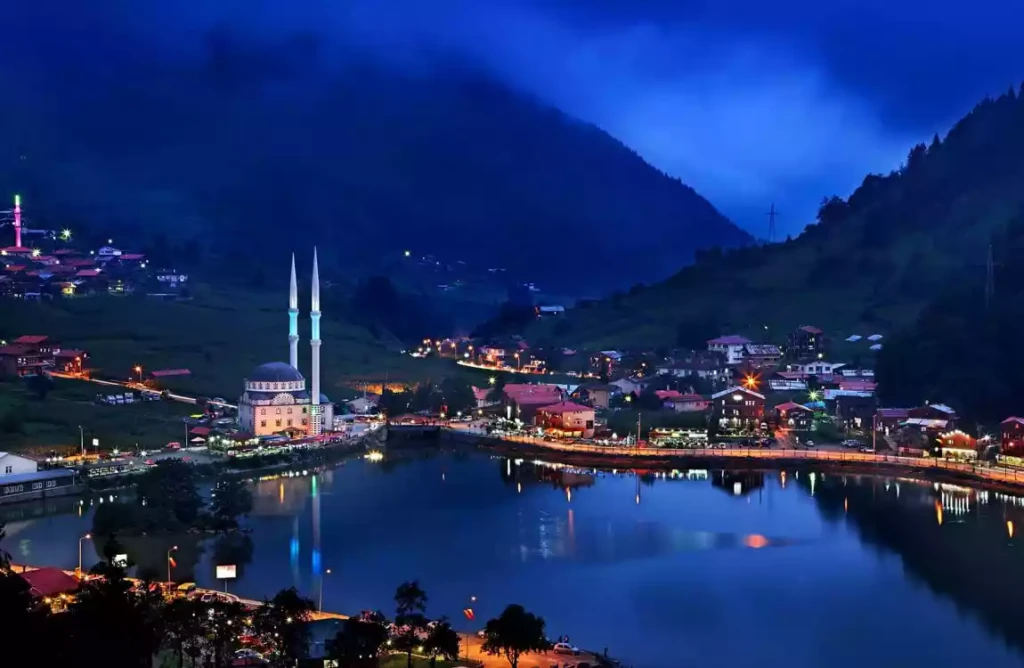 Karadeniz Yaylalar Ve Batum Turu / 4 Gece Otel Konaklamalı / İstanbul Çıkışlı