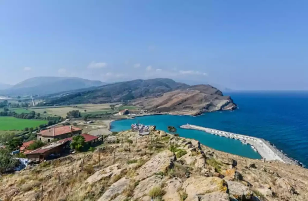 Ayvalık Cunda Assos Şeytansofrası Bozcaada Gökçeada Turu / 2 Gece Otel Konaklamalı